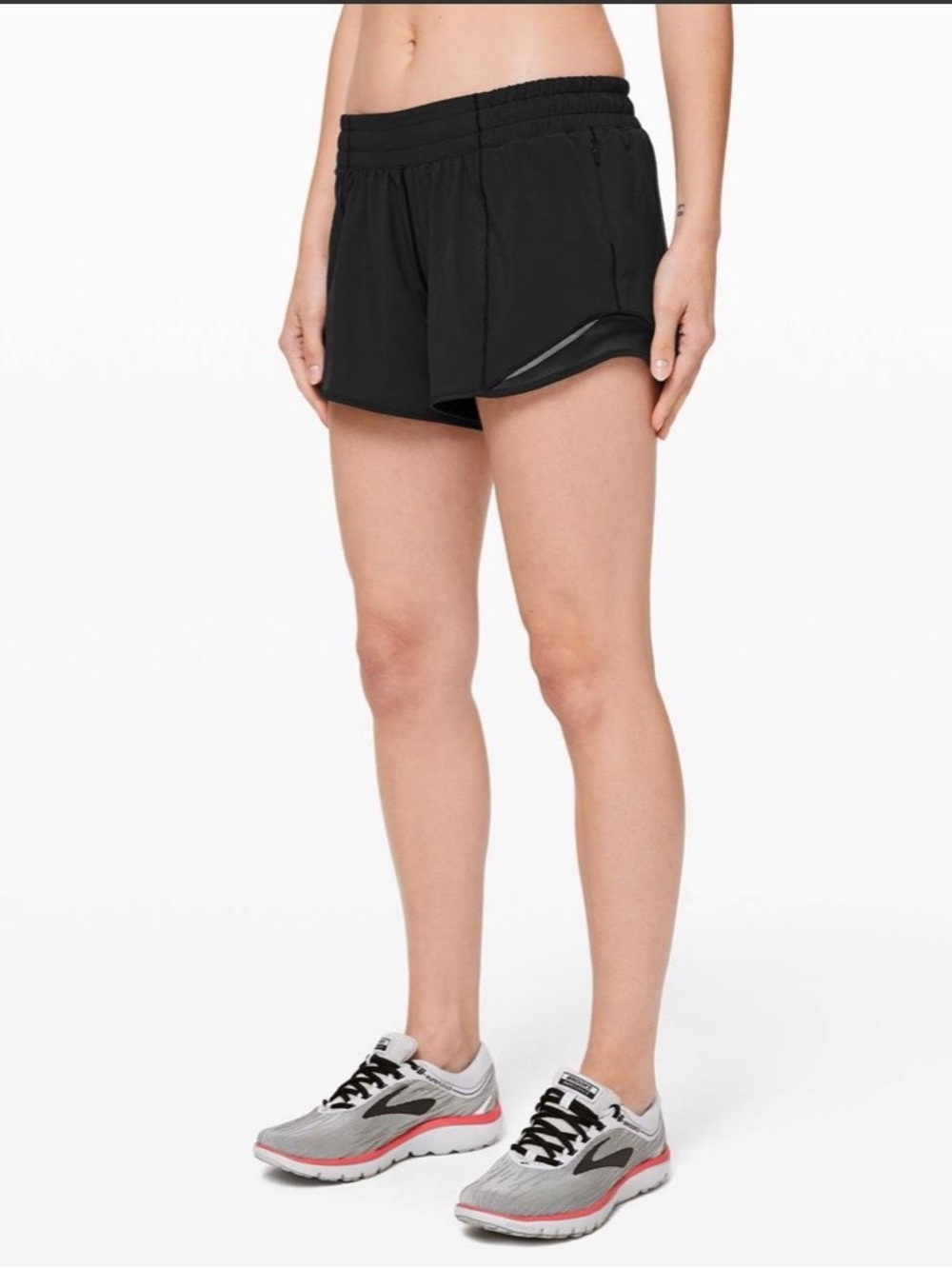 Lululemon Hotty Hot Short II *Long 4" Size 0